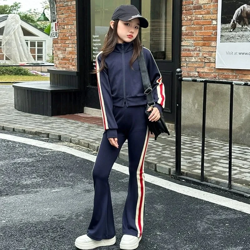 中大儿童春季新款时髦炸街运动风套装女童春秋夹克喇