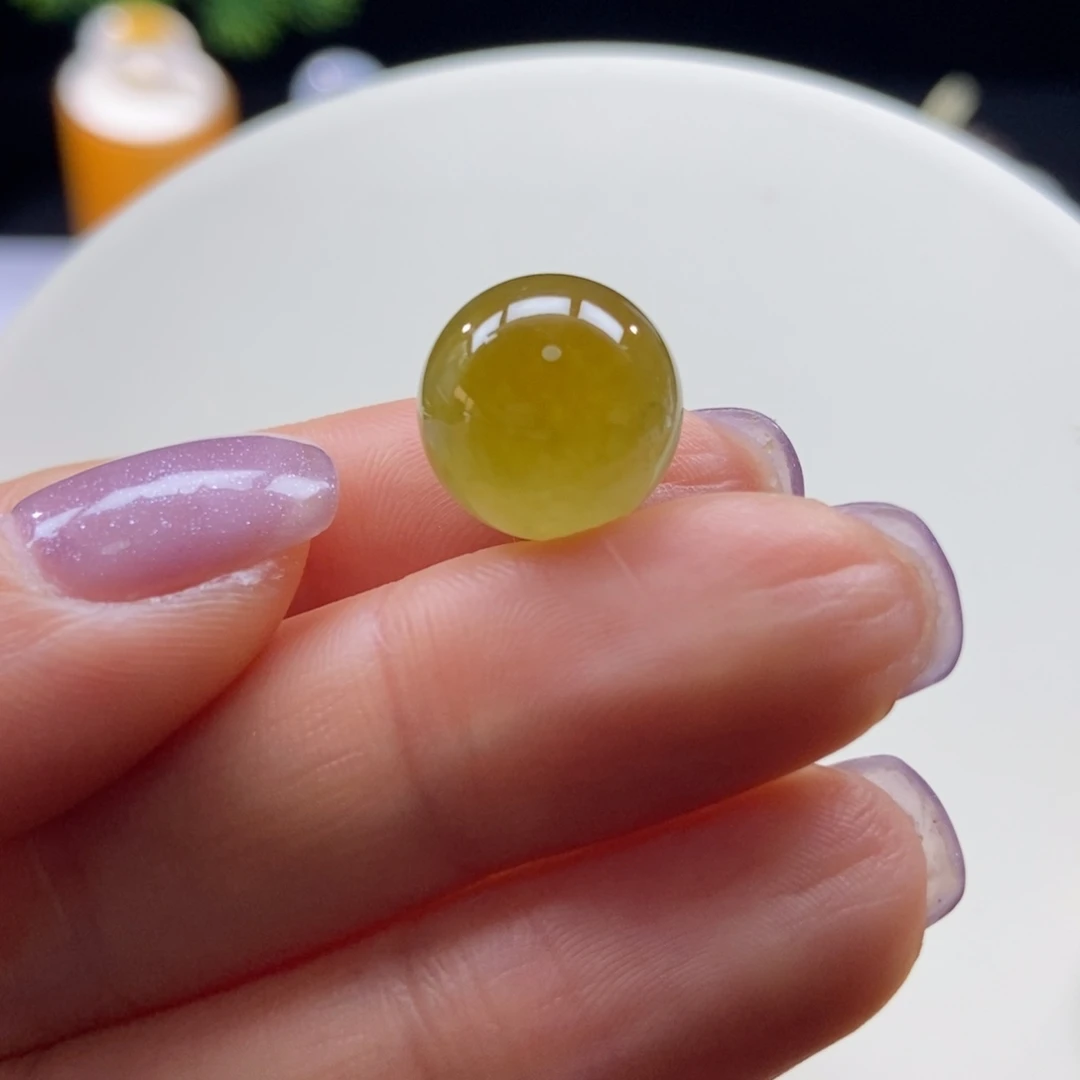 翡翠颈饰未镶嵌秋香黄圆珠