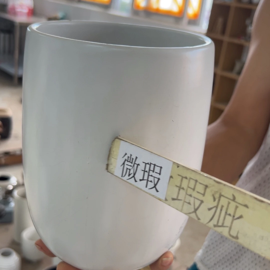 微瑕青花瓷器值得厚爱