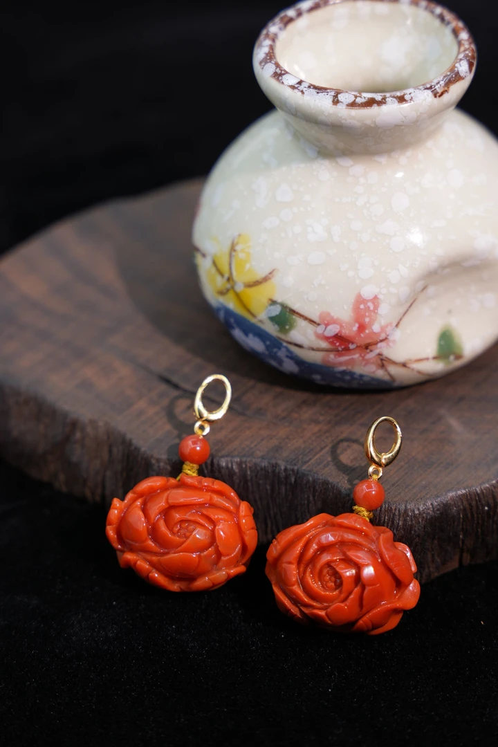 【元宝珠宝】南红牡丹花川料吊坠多样性发一件YB5107903