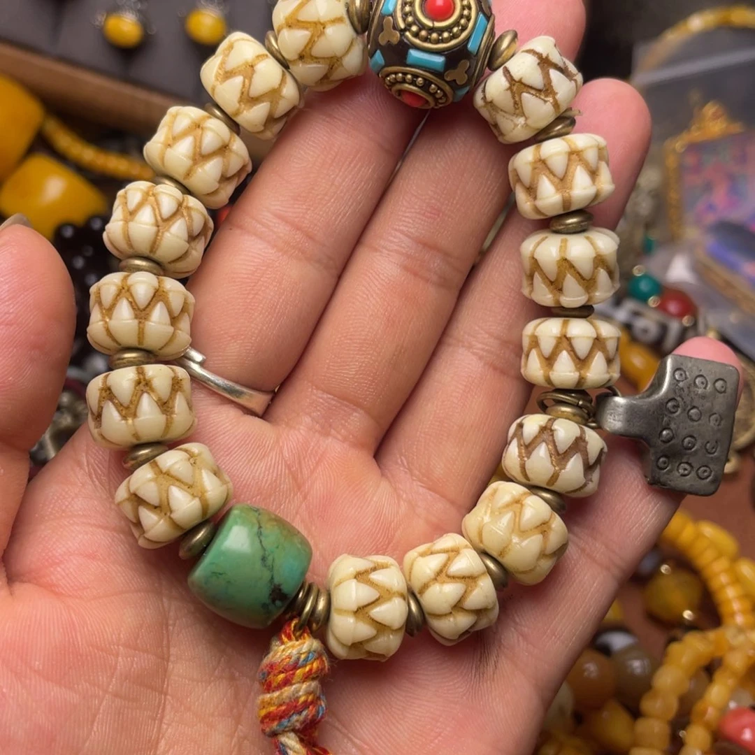 玻璃颈饰小元素哈哈哈哈