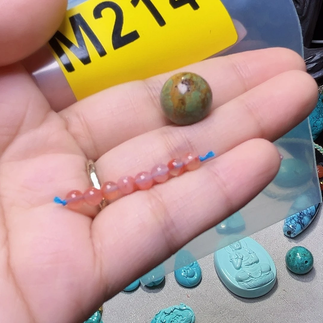 南红玛瑙未镶嵌珠宝奇石