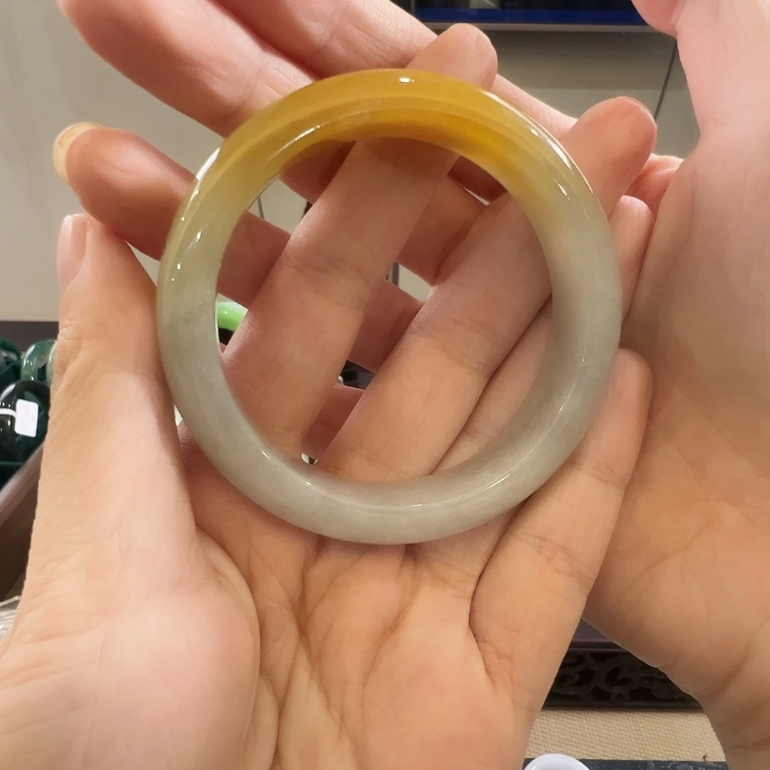 ℒ***⁰和田玉未镶嵌手镯54