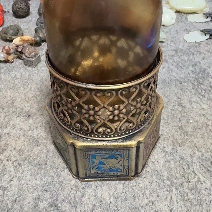 这***想金属摆件，桌面摆件