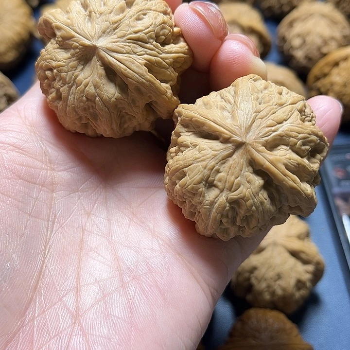 吊坠文玩核桃粗筋，44