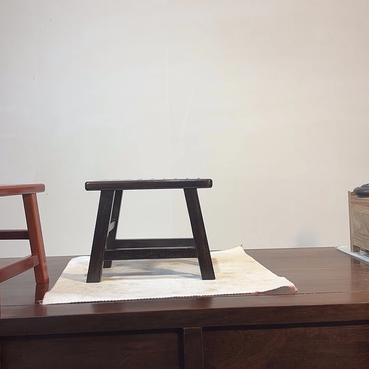 木长条凳做黑胡桃色