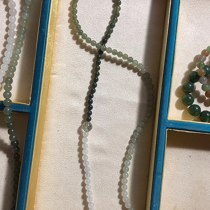 和田玉（青白玉）未镶嵌手链