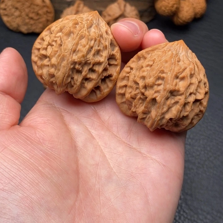 桃核把件尺寸41灯笼