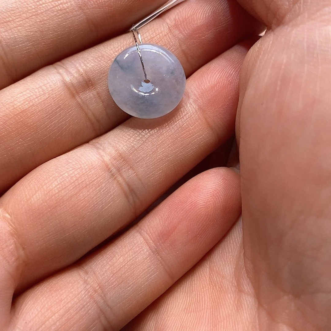 翡翠未镶嵌颈饰平安扣