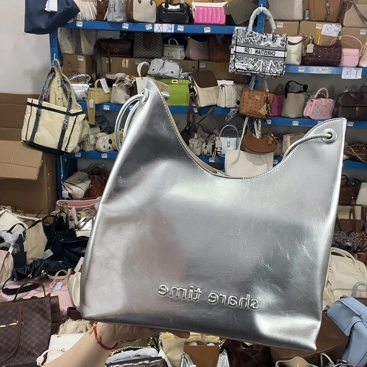 塑料Q****…健健康康平平安安