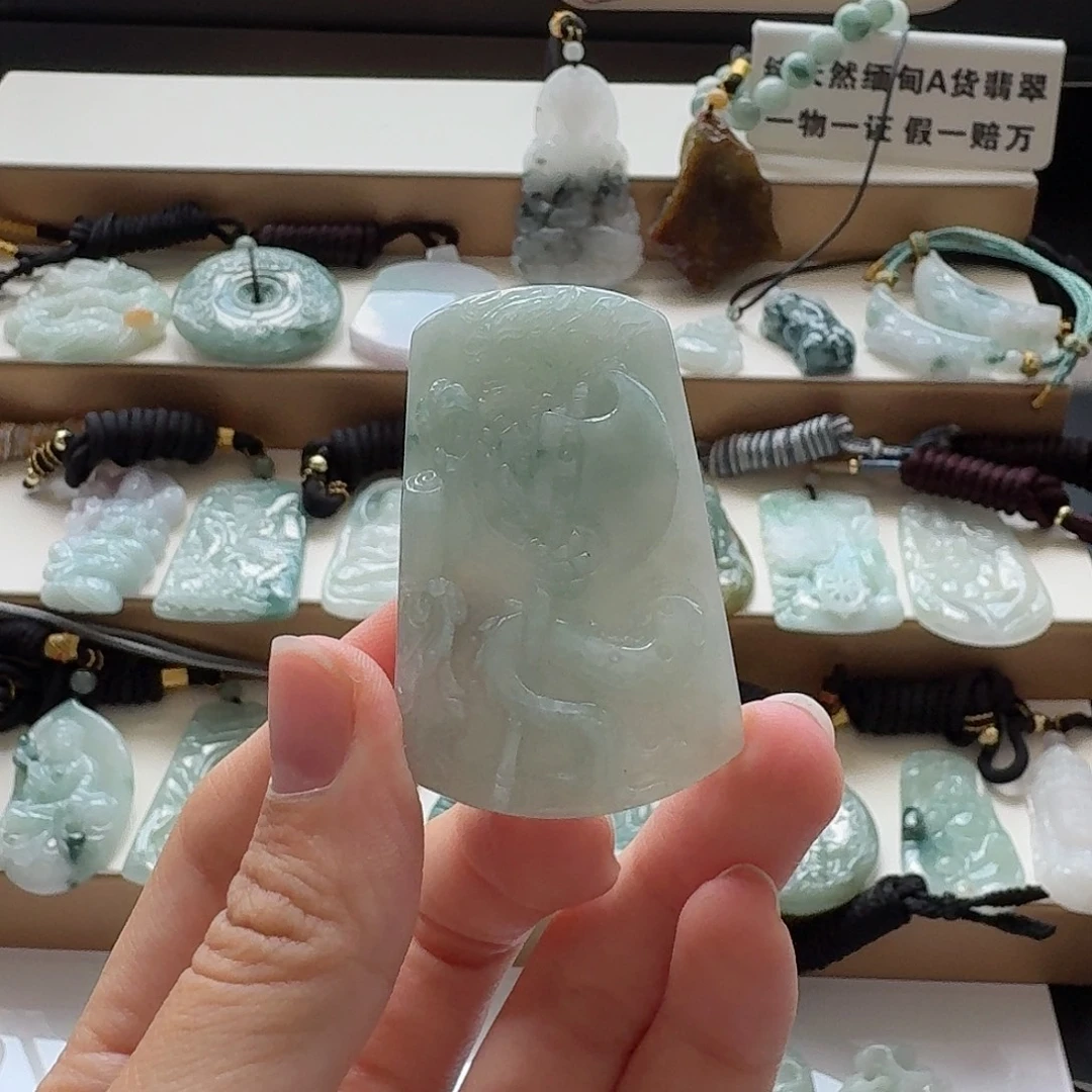 颈饰未镶嵌翡翠翡翠