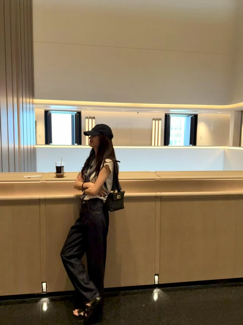 2025夏季新款时尚套装气质显瘦洋气休闲百搭性感辣妹外出短袖上衣