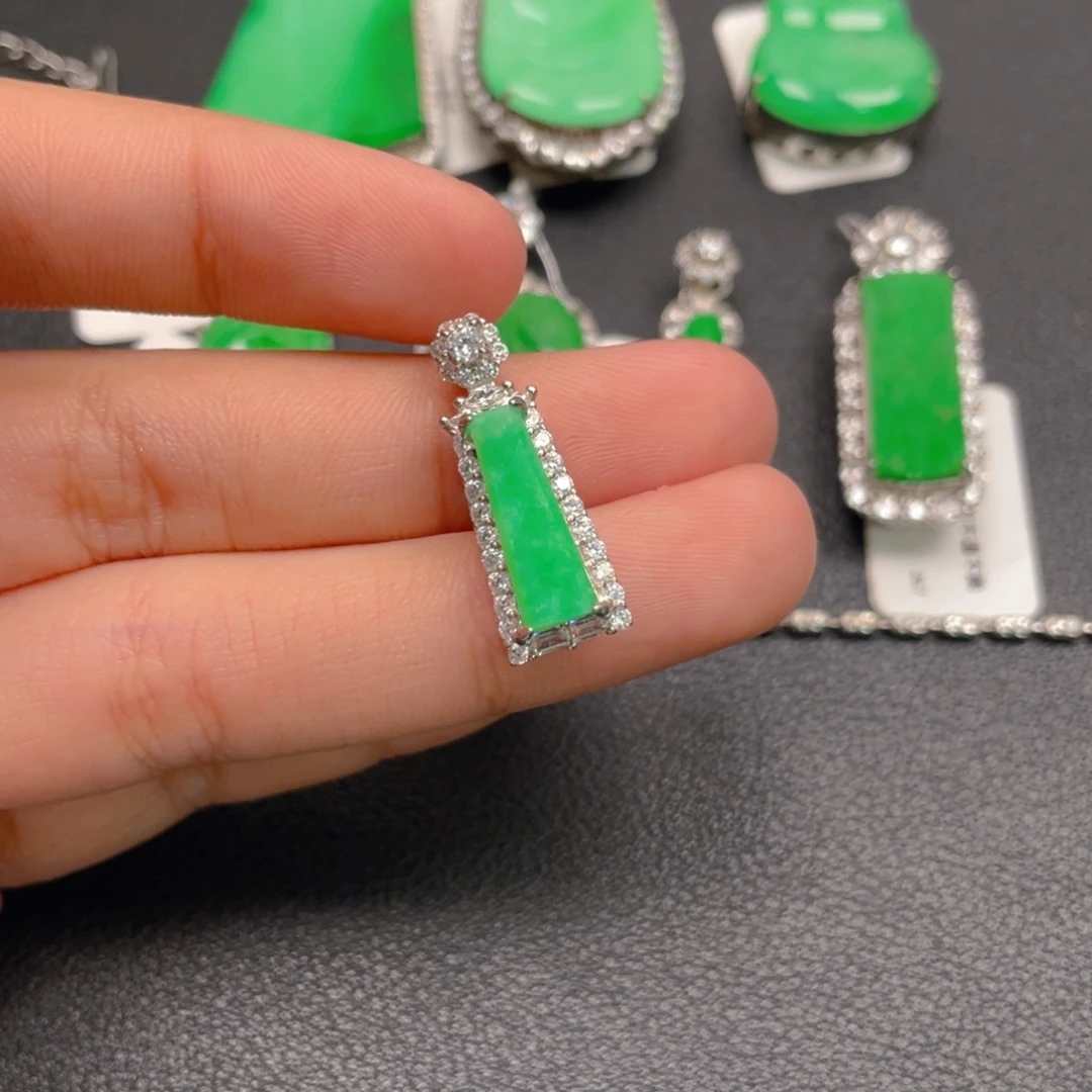 翡翠银S925镶嵌颈饰