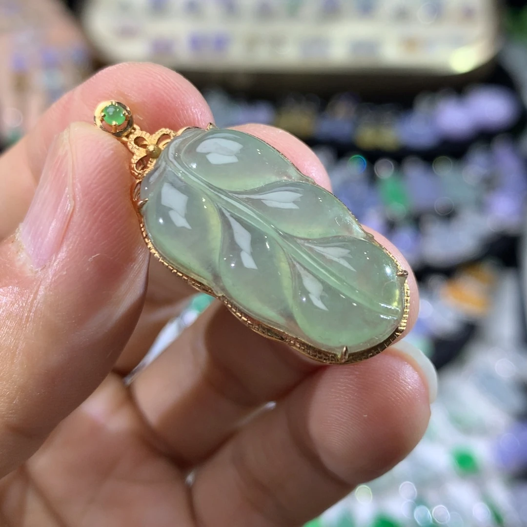 翡翠18K金镶嵌吊坠(不含链)