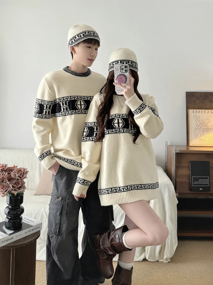 情侣宽松型百搭撞色长袖抗污耐脏字母宽松毛衣圆领