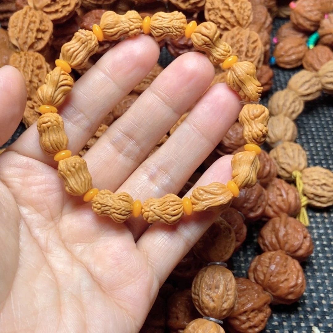 琼***穹手串桃核桃核花生