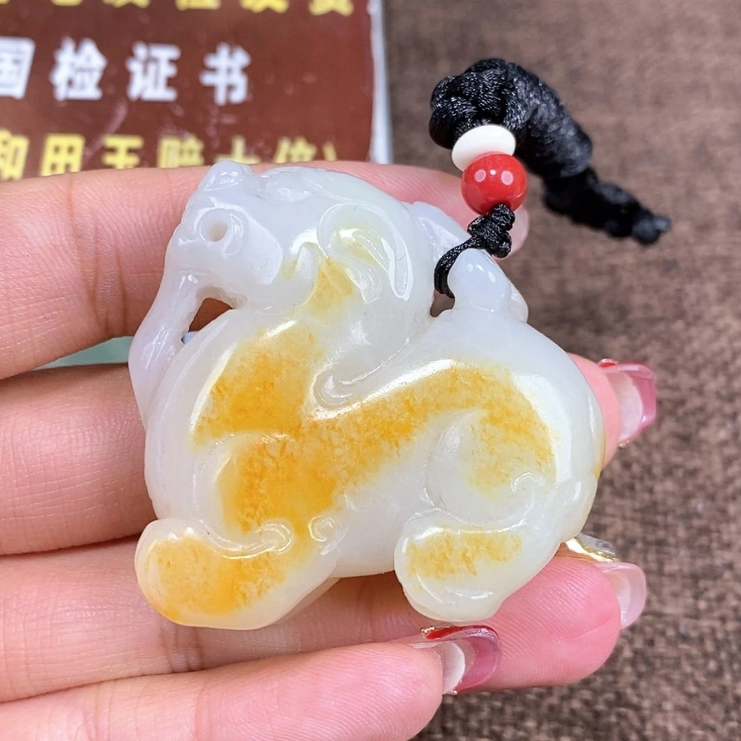 和田玉颈饰未镶嵌