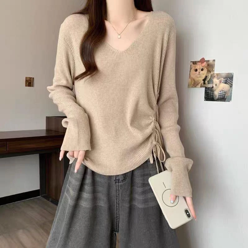 胖设计感V领收腰抽绳长袖针织衫女秋季新款宽松遮肉打底衫上衣