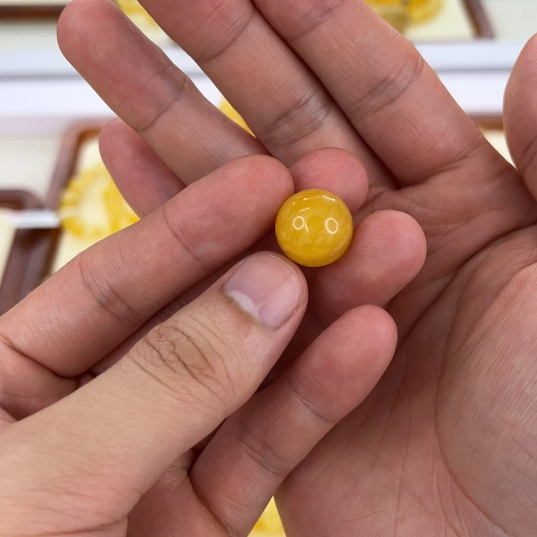 未镶嵌琥珀珠宝奇石3