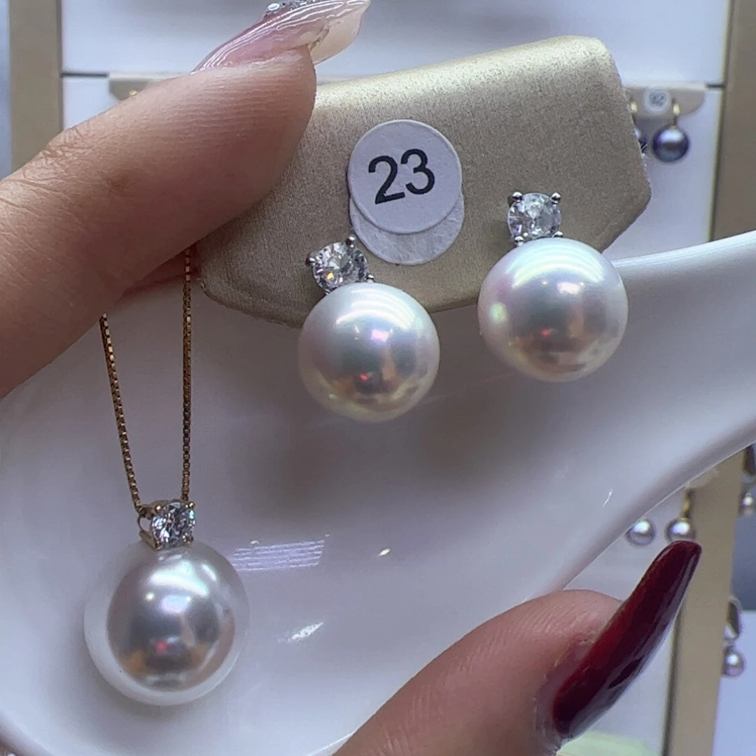 淡水珍珠吊坠(赠链)18K金镶嵌