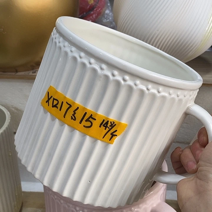 摆件陶陶盆有孔 瑕疵针孔漏釉介意勿拍外口 17外高15