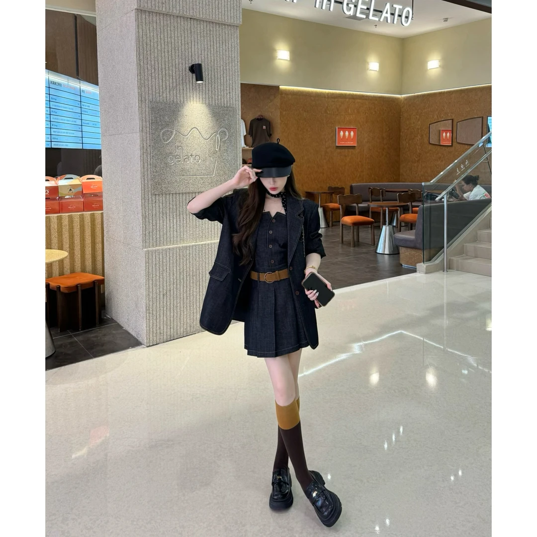 【小榆】秋季2025新款设计感小众韩版女西装抹胸半裙套装X53TZY6077