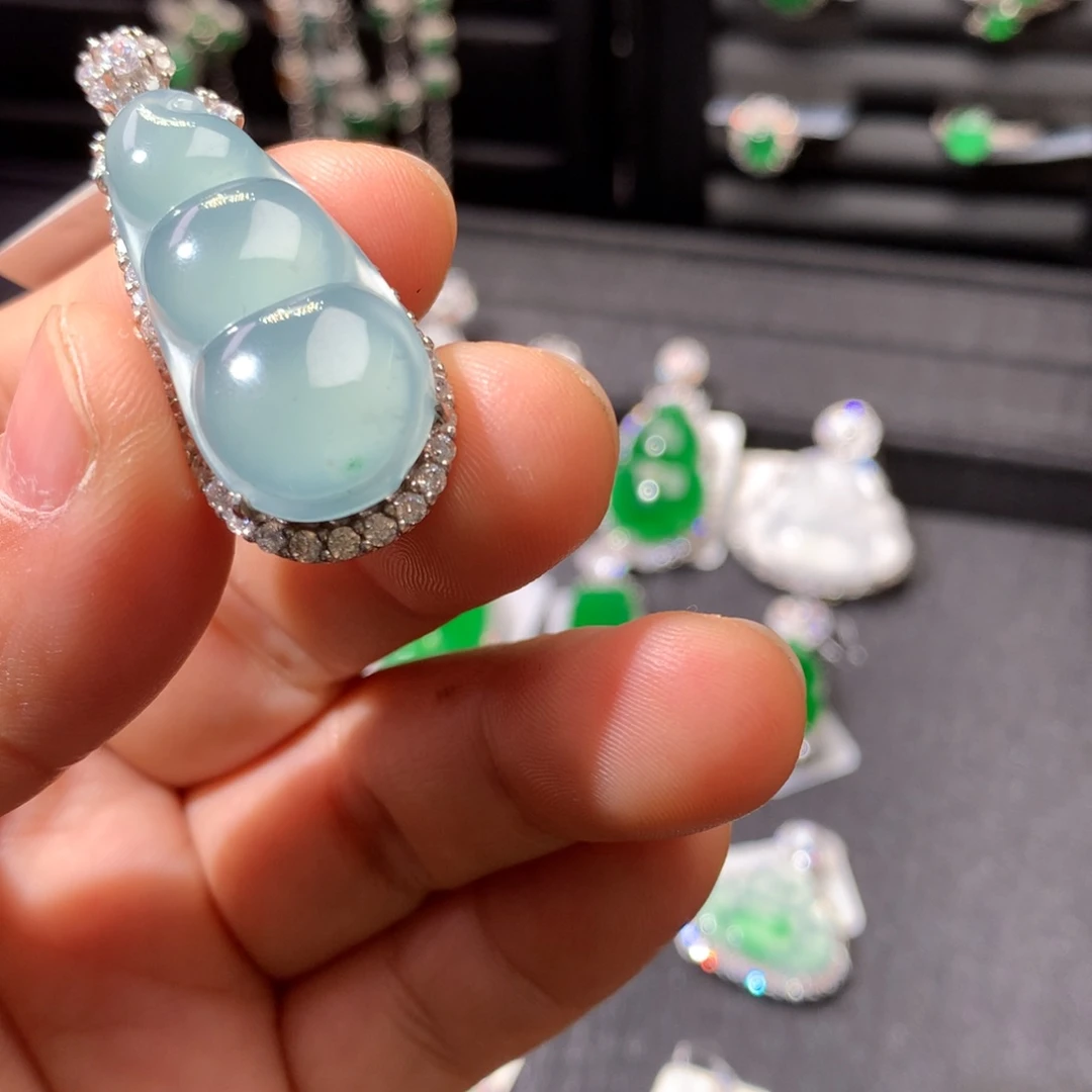 翡翠银S925镶嵌颈饰