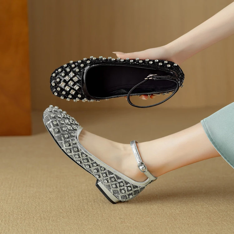 真皮小香风性感水钻平底单鞋女2025新款浅口配裙子一字带玛丽珍鞋