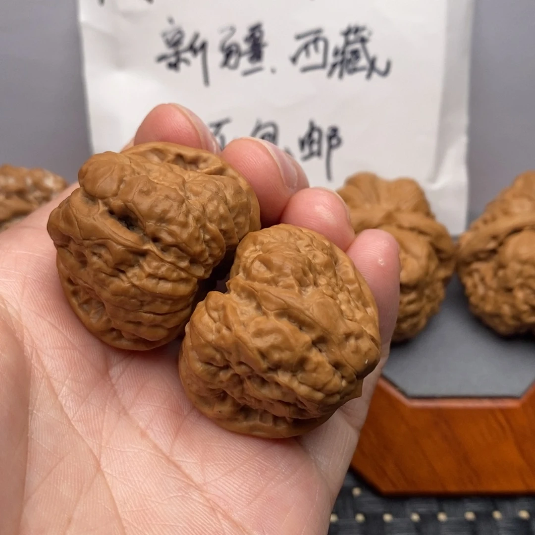 文玩核桃吊坠边36左右