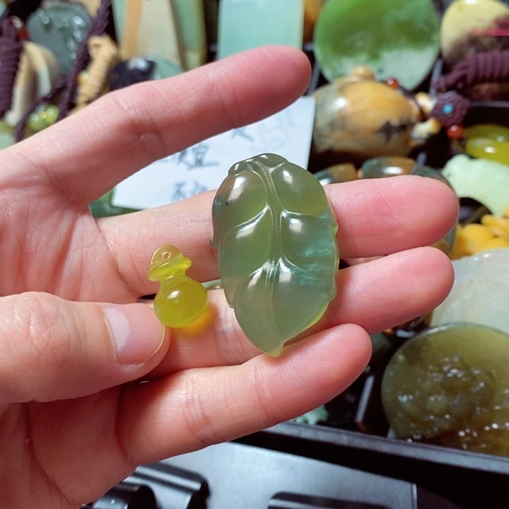 蛇纹石玉颈饰未镶嵌l**u