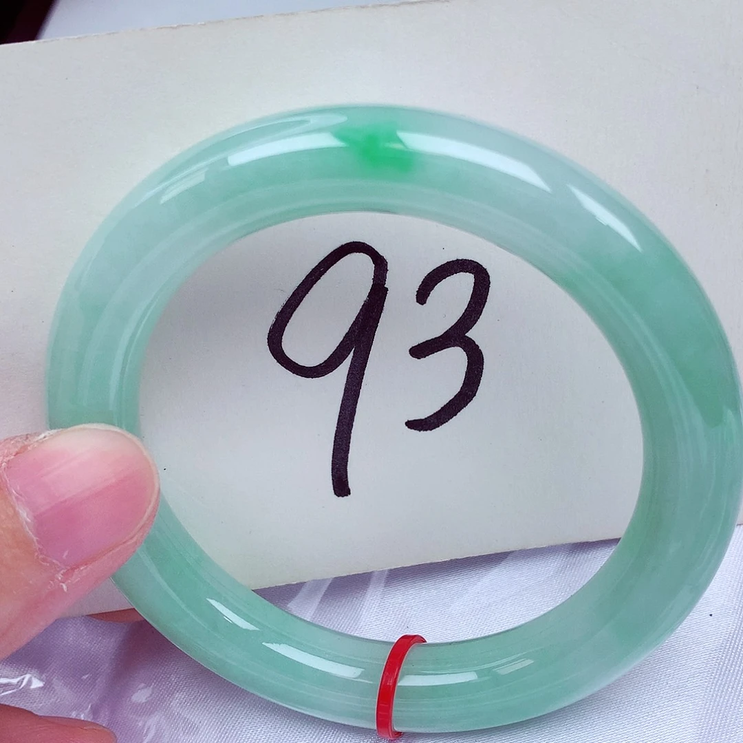 翡翠未镶嵌手镯翡翠