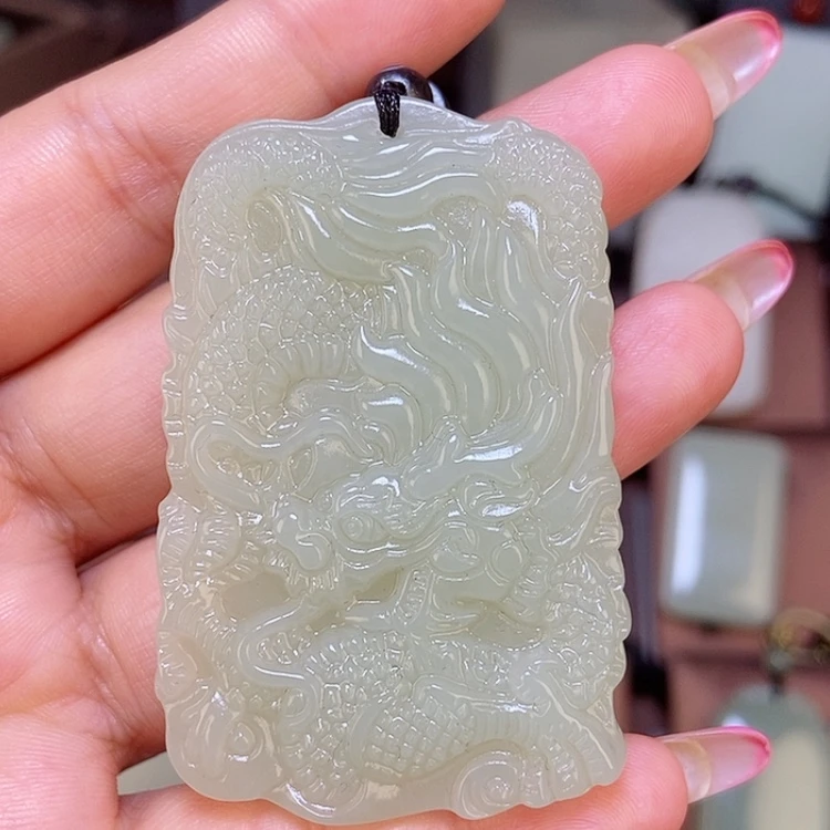 【闪购商品】颈饰未镶嵌和田玉