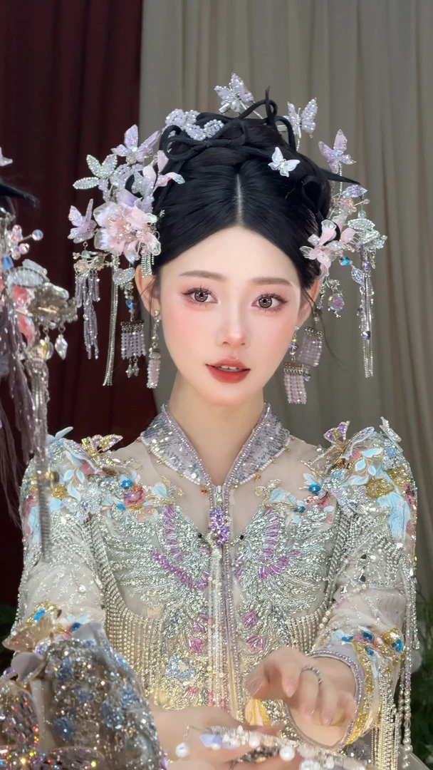 【紫霞仙子】新中式蝴蝶元素减龄新娘头饰141K