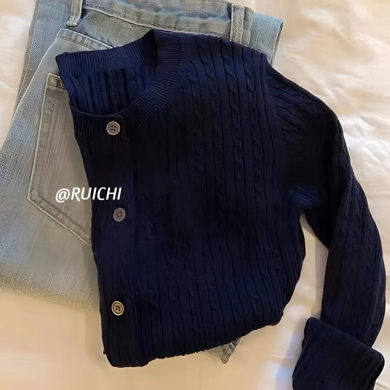 藏青色麻花针织开衫女2025秋季学院风外搭软糯高品质短款毛衣外套
