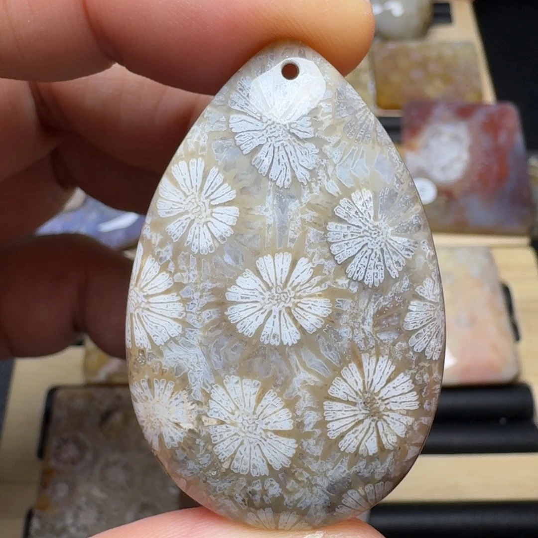 硅化玉未镶嵌纯天然色有机玉石保真色