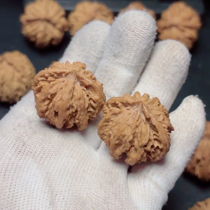 文玩核桃把件借**已秦岭灯笼56