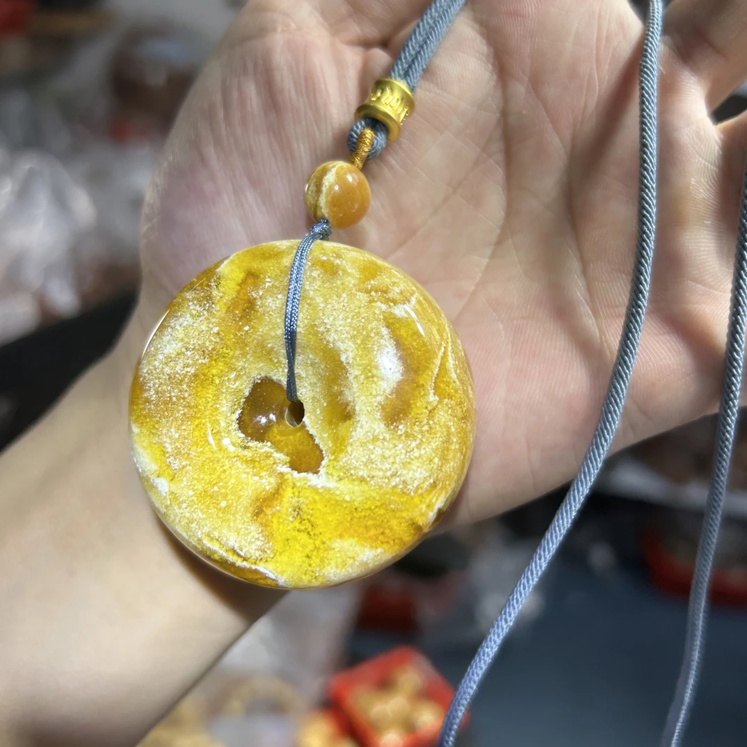 妖花扣子多样性发其一