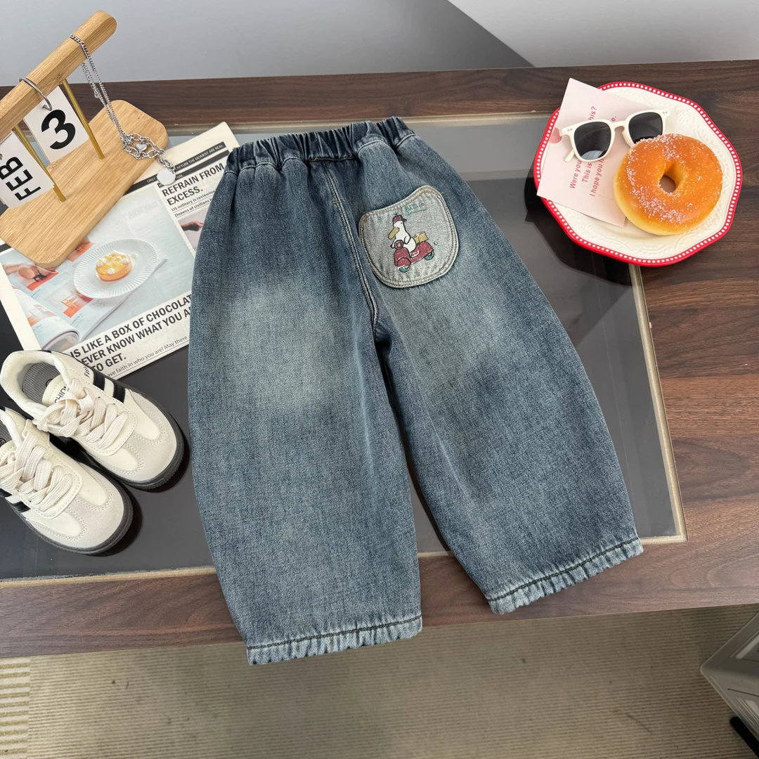 2025年新款冬装儿童小鸭卡通牛仔裤BMD253109