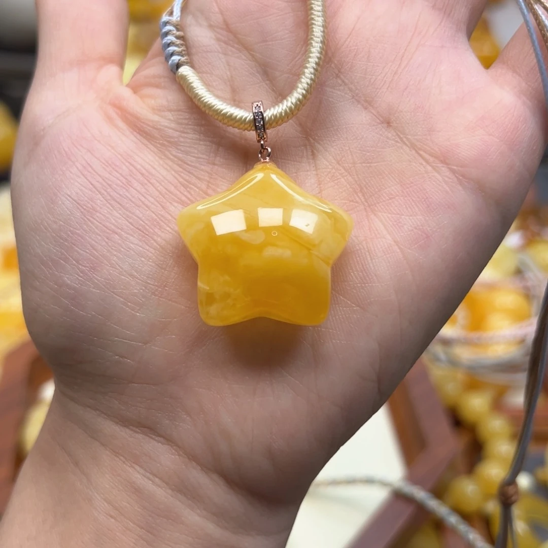 未镶嵌颈饰琥珀蜜蜡