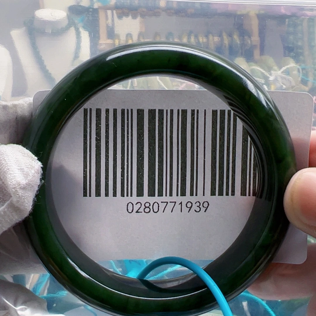 未镶嵌手镯和田玉57微瑕