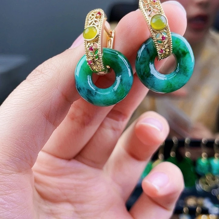 翡翠耳饰未镶嵌饰品