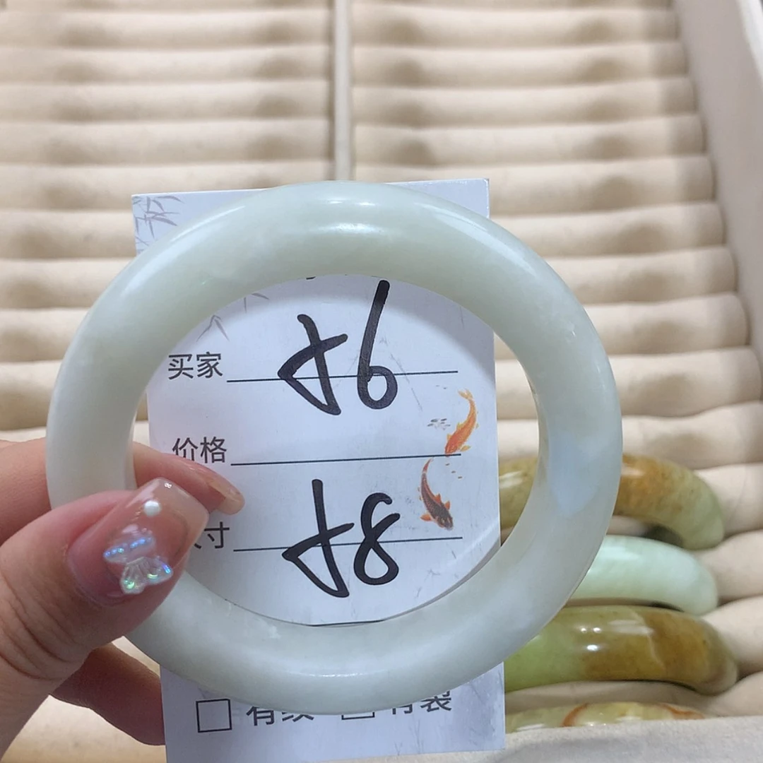 【闪购商品】未镶嵌蛇纹石玉手镯