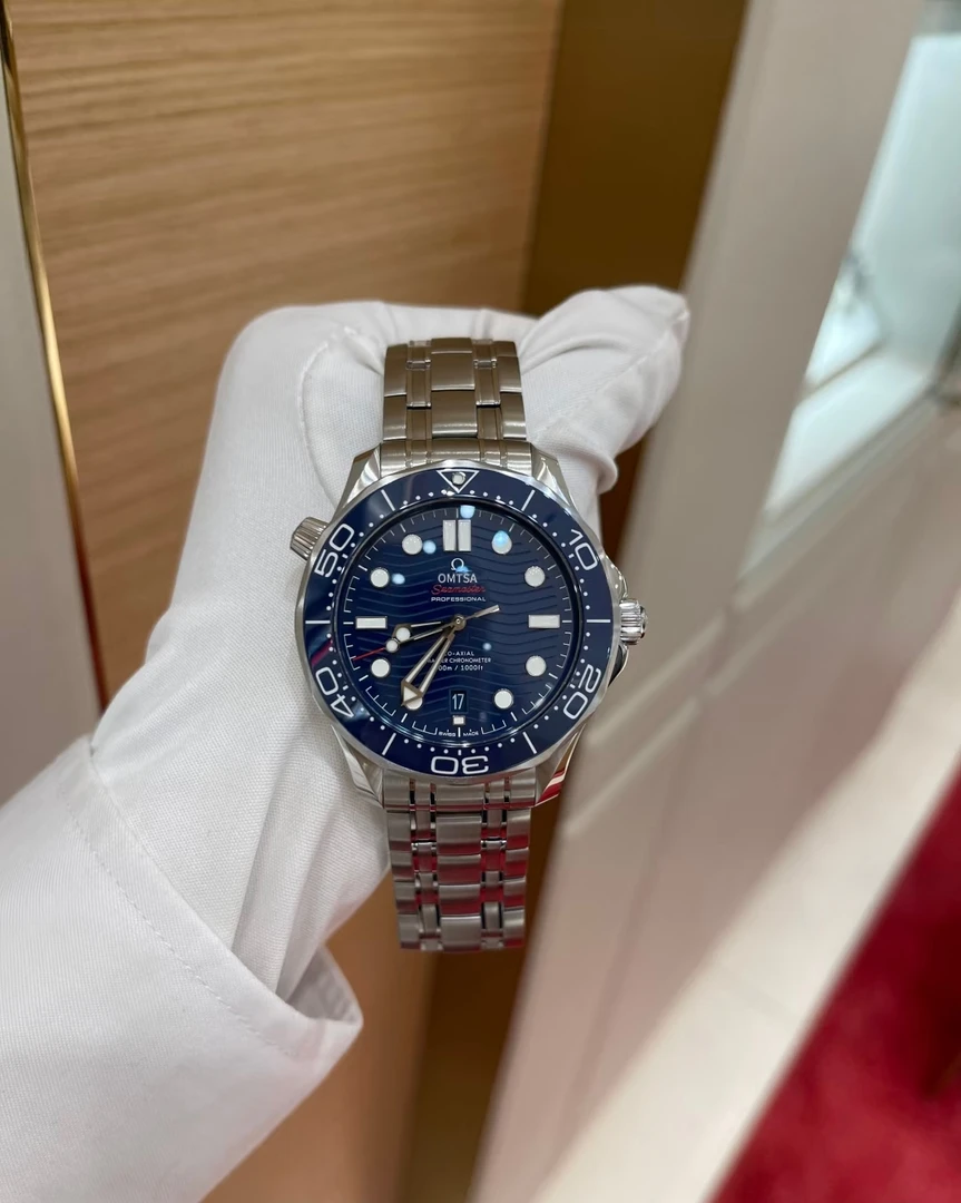 全新未使用/OMTSA/海马300/蓝色/42MM/全自动机械表/DZ8sx