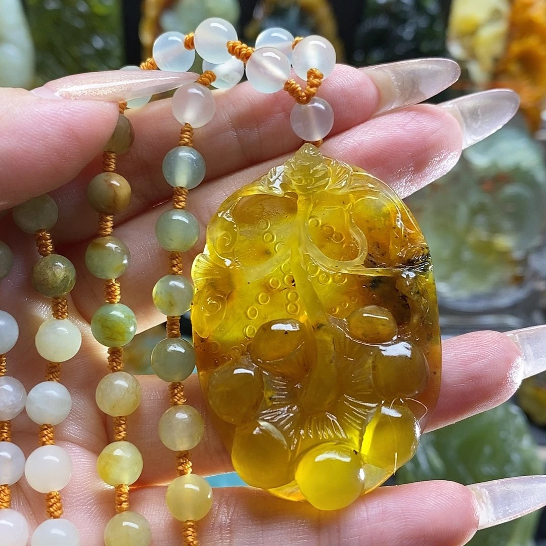 蛇纹石玉未镶嵌颈饰