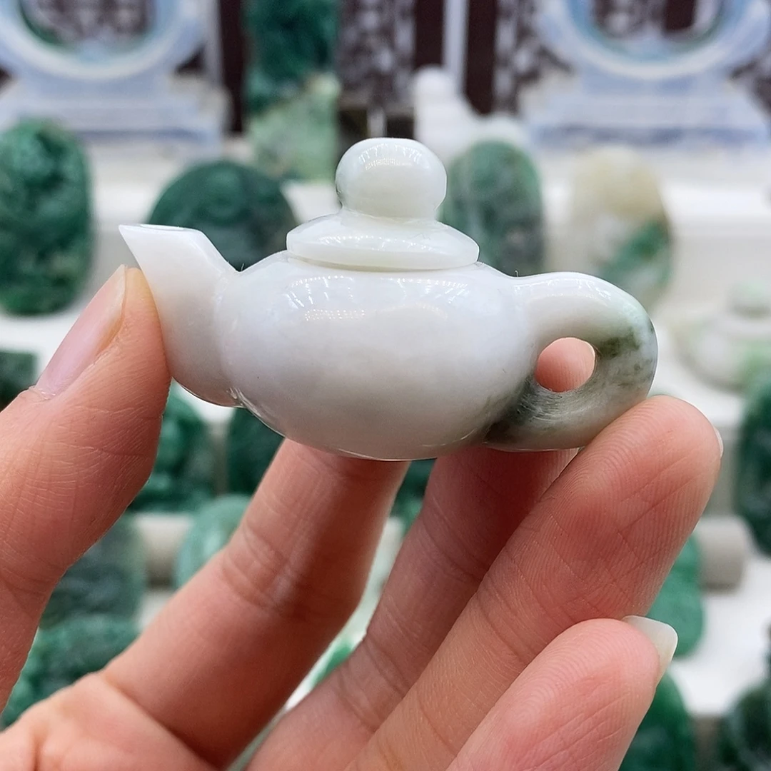 独山玉未镶嵌颈饰