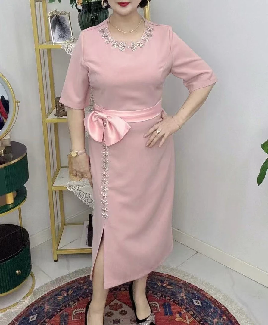 时尚腰带显瘦连衣裙