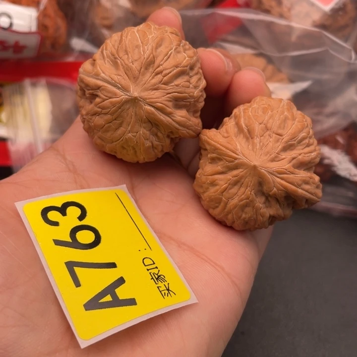 文玩核桃吊坠核桃