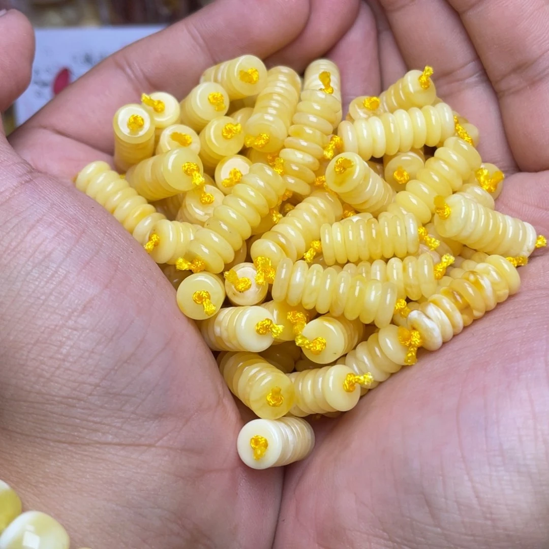 琥珀未镶嵌珠宝奇石多样性发其一