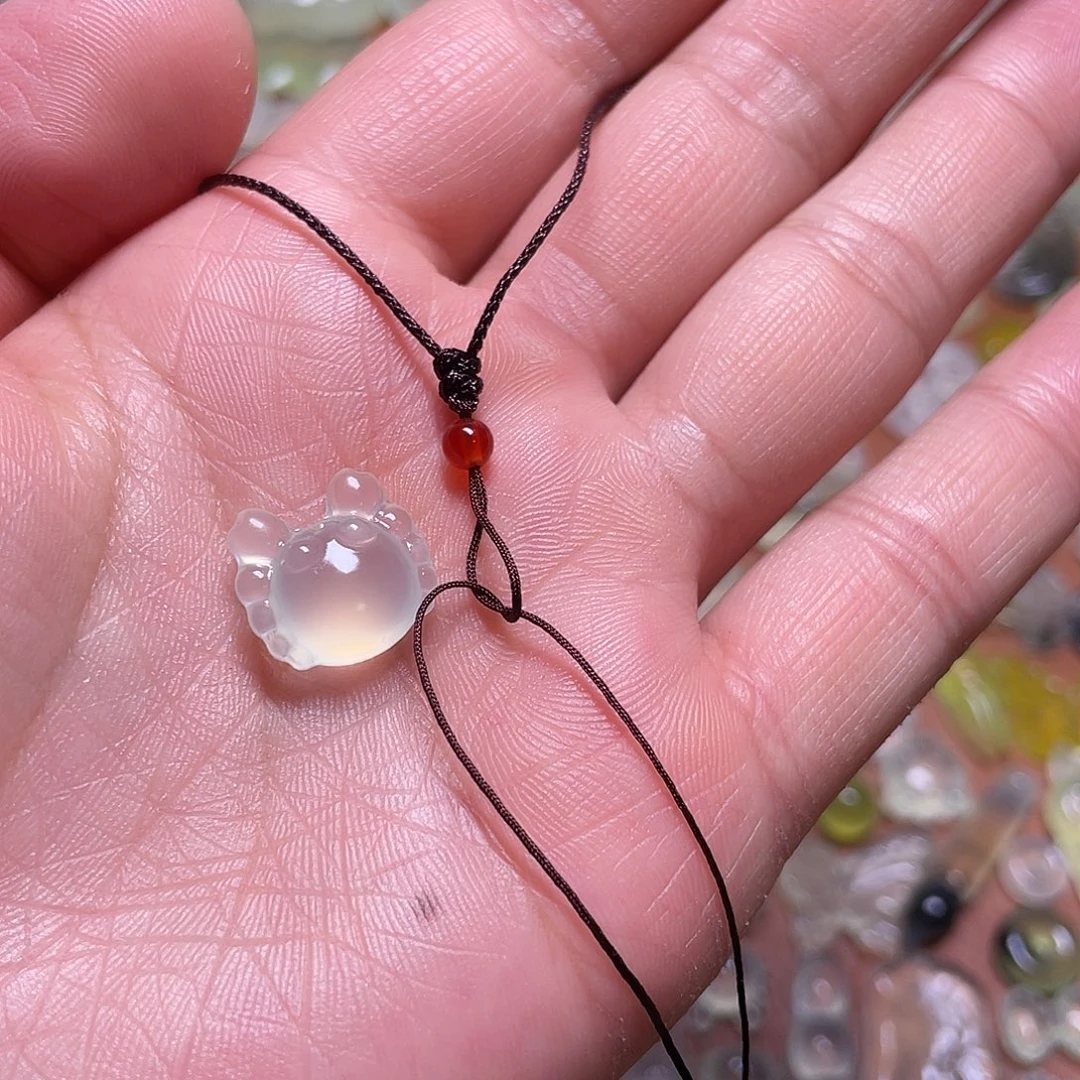 椿****蛇纹石玉未镶嵌吊坠