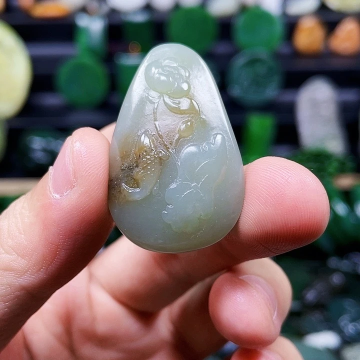 和田玉未镶嵌珠宝奇石